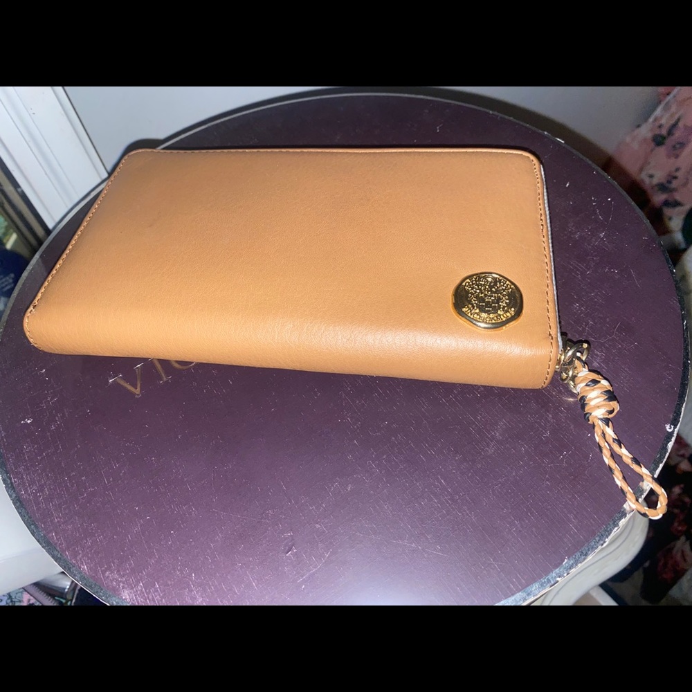 Vince Camuto Zip Accordion Wallet